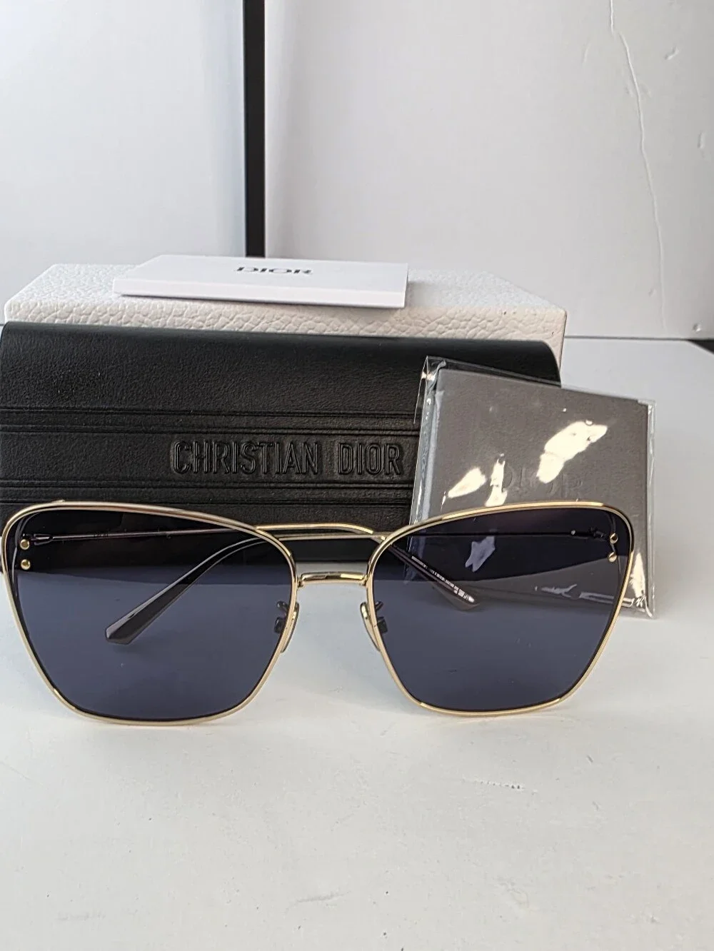 Dior elegant sunglasses
